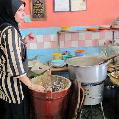 Restoran-Causeway-Nasi-Padang-Ina