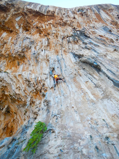 ESCALADE KALYMNOS MANU