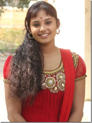 Actress Aarushi at Velmurugan Borewells Movie Launch Photos