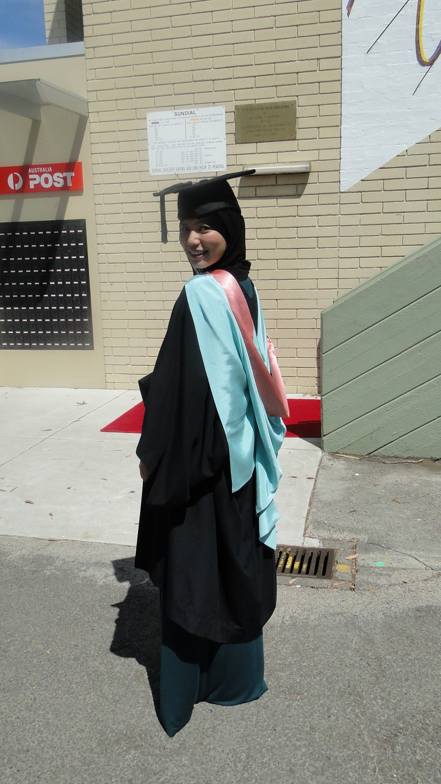 The Awesome Project: Far: Hijab and graduation tips!