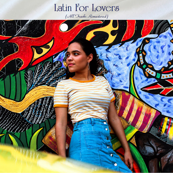 L'immagine di copertina raffigura una ragazza latina davanti ad un murales dai colori intensi.
