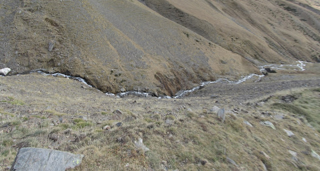 Olla de Núria-Puigmal-Pic de Segre-Pic Finestrelles-Pic d'Eina-Pic Noufonts-Pic Noucreus, riu al torrent de Noucreus