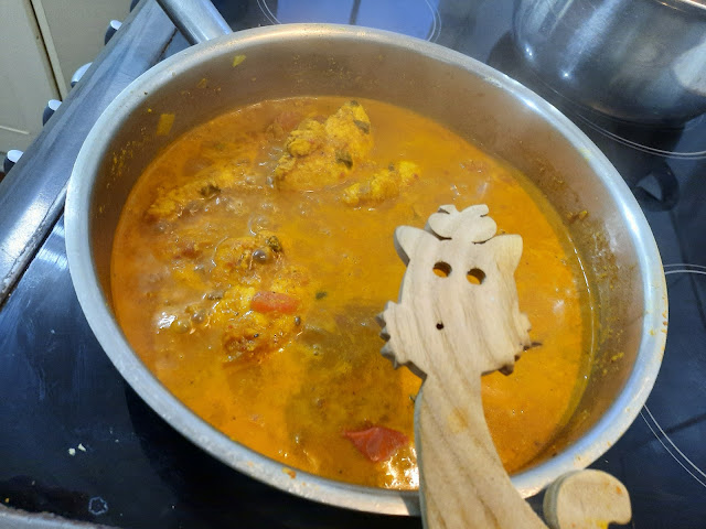 Chicken Xacuti - Goan Chicken Curry - Recipe