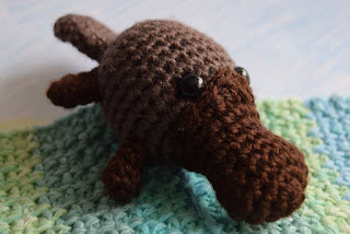 PATRON GRATIS ORNITORRINCO AMIGURUMI 33341