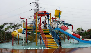 wisata air di daerah cikarang di kolam renang megati waterpark