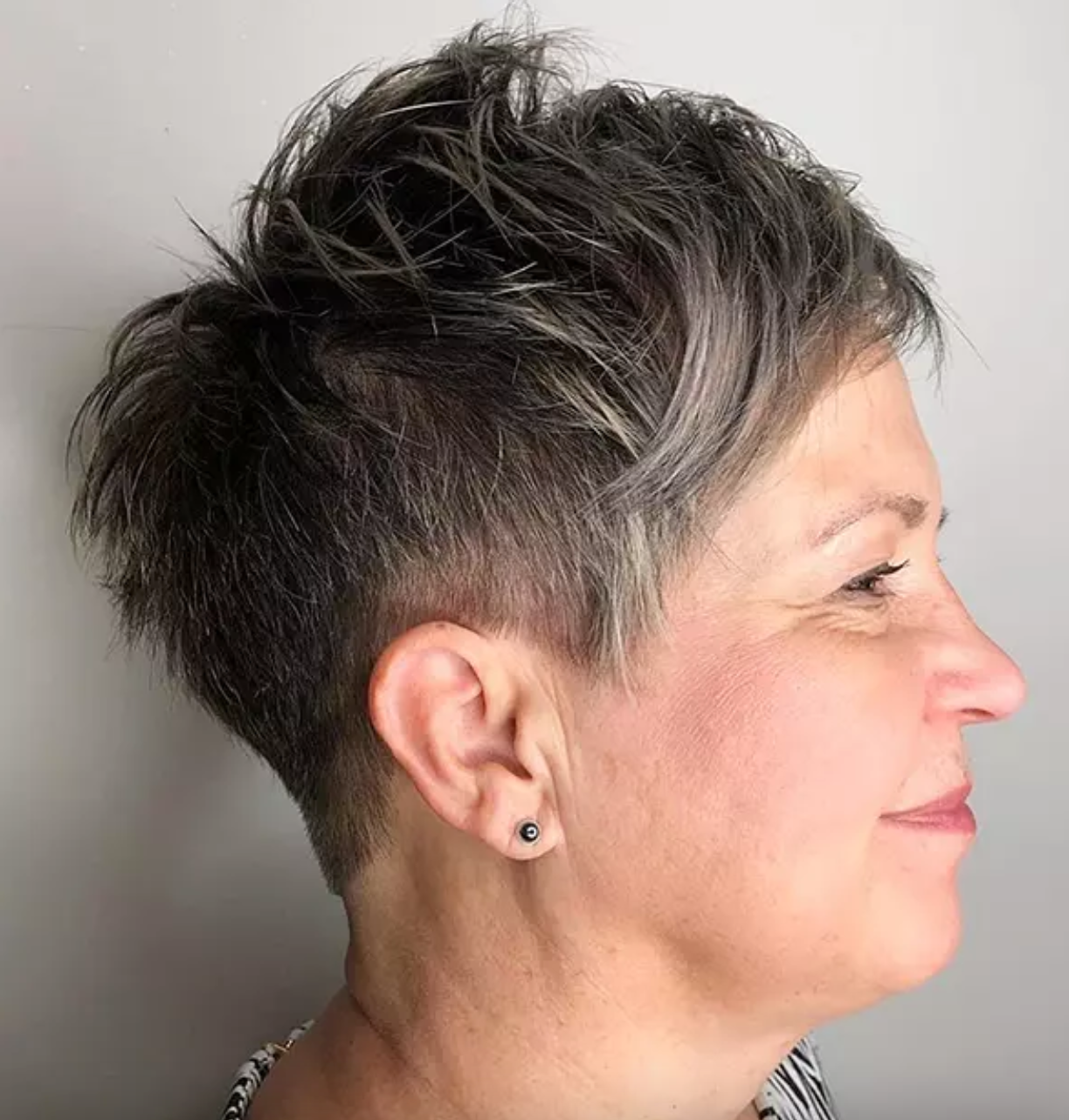 short haircuts for older women with thick hair