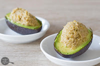 Avocado gevuld met Tapenade van groene olijven