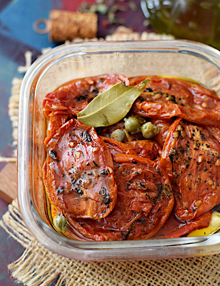 Tomates deshidratados caseros hechos al horno