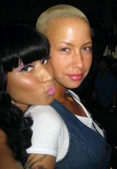 My two favorite chicks rapper Nicki Minaj and Amber Rose were spotted