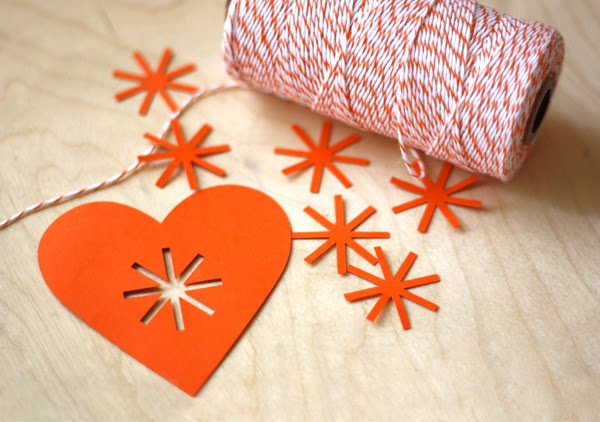 To make your own Valentine garland, download my heart template PDF right