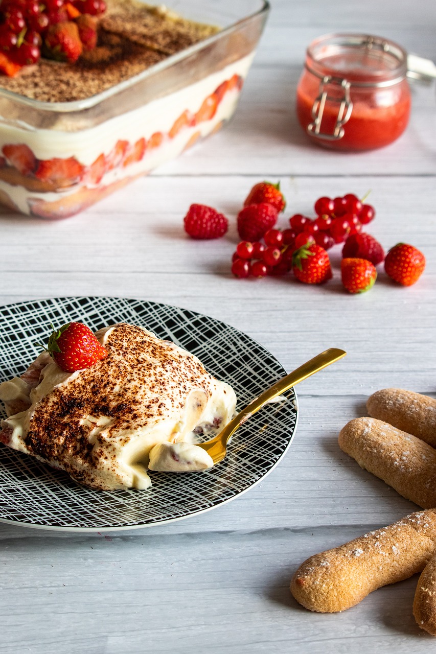strawberry tiramisu