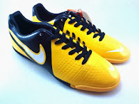 NIKE MERCURIAL 10 DOFF