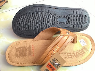 Grosir sandal levis 501