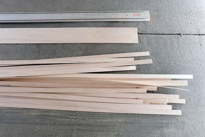 maple veneer plywood cut in strips