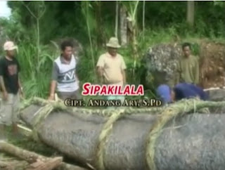 Lirik Lagu Toraja Sipakilala (Andang Akk, S.Pd)