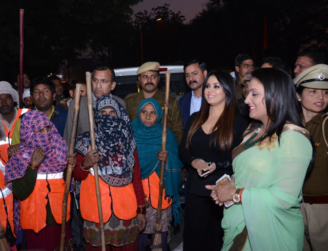 MCF Commissionert Sonal Goyal, Mahima Chaudhary along with the MCF team during cleanliness drive programme