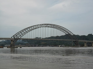 Jembatan Mahakam