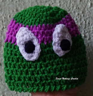 free crochet pattern, free crochet beanie pattern, free crochet headwear pattern, free crochet TMNT cap pattern, free crochet Teenage Mutant Ninja Turtles cap pattern, Free crochet ninja turtle pattern, Oswal Cashmilon yarn, 4 mm crochet hook,