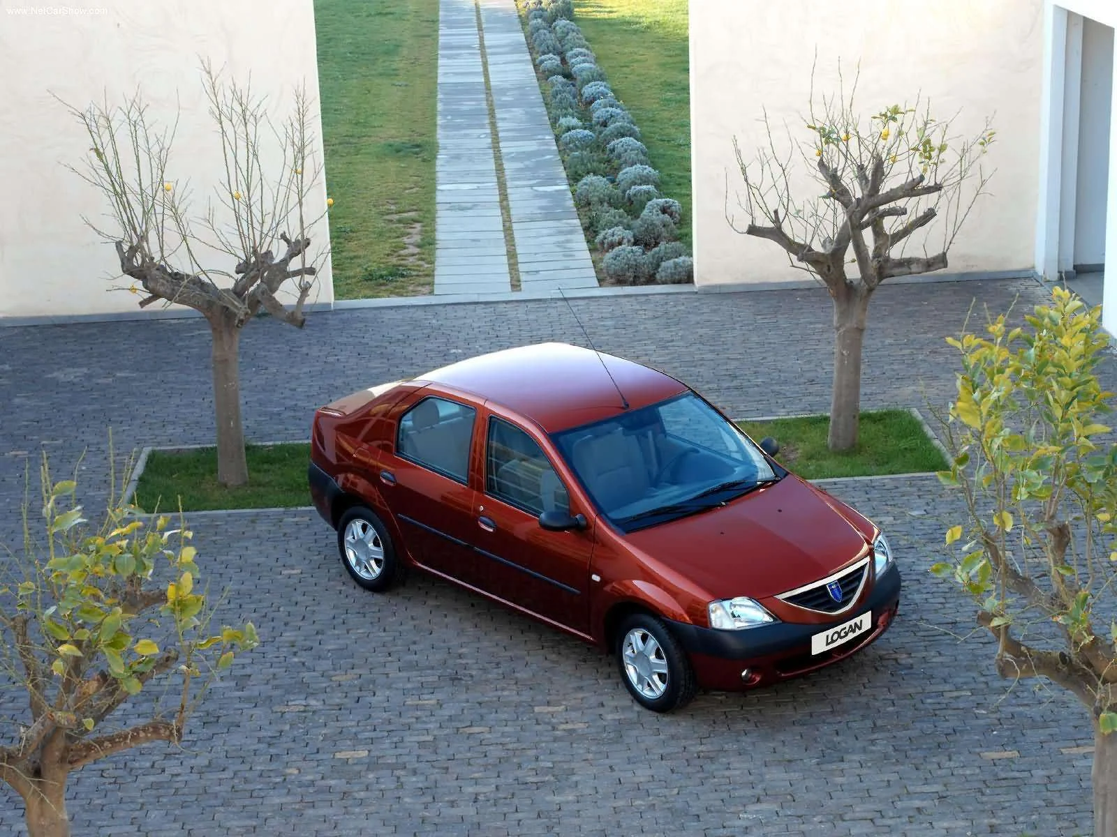 Hình ảnh xe ô tô Dacia Logan 1.6 MPI 2005 & nội ngoại thất