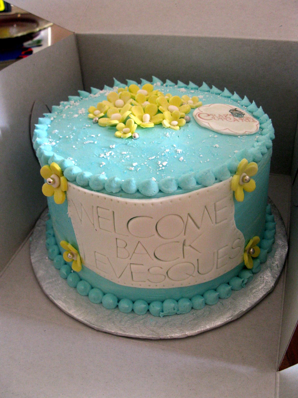 Crazy about CupCakes: May homecoming and farewell cakes