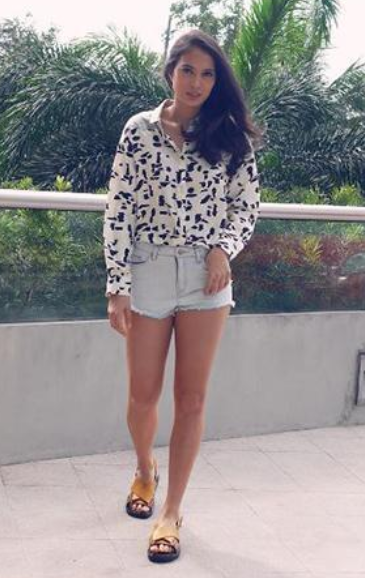 : Top 30 Celebrities With The Most Flawless Legs!