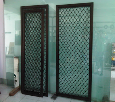pintu aluminium surabya, kusen aluminium surabaya, pintu kasa nyamuk surabaya, sidoarjo, pintu kamar mandi aluminium