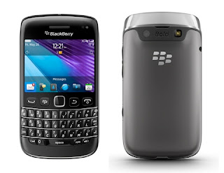 BlackBerry Bold 9790 front and back