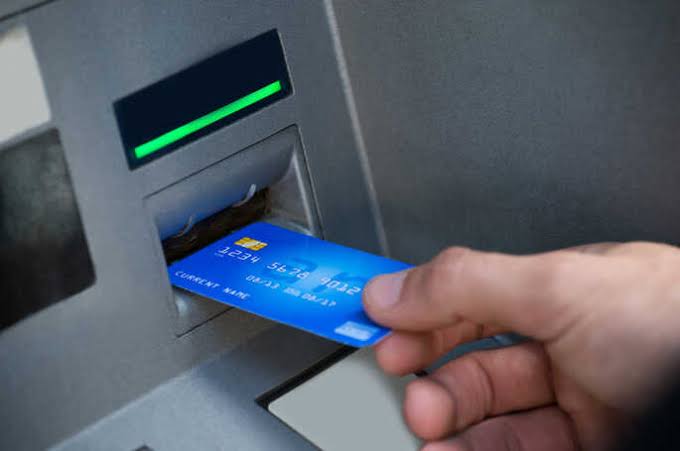 Adab Ketika di ATM