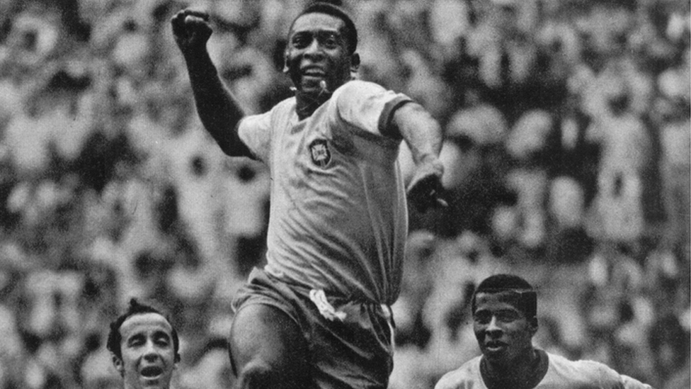 Pelé no Fifa 23: game disponibiliza carta 'perfeita' do Rei