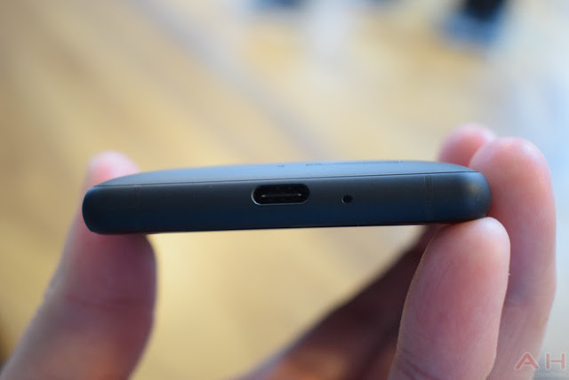 Sony lý giải lý do loại bỏ jack tai nghe 3.5mm trên Xperia XZ2