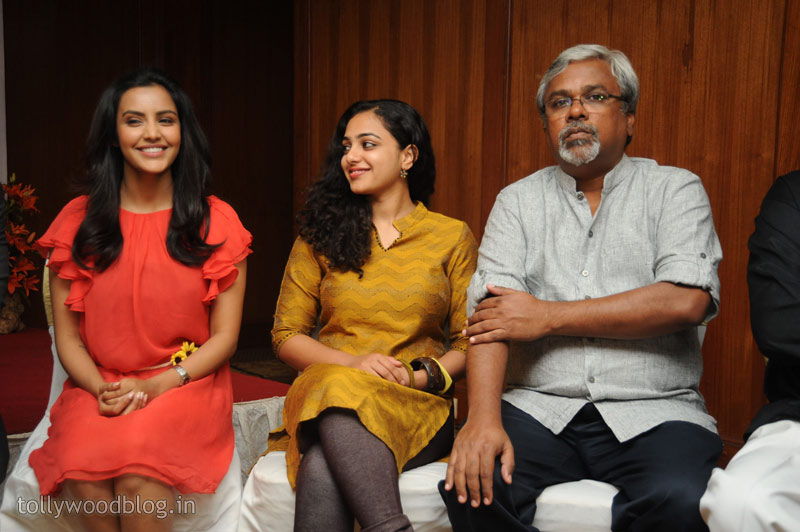 Siddharth  Press Meet Photo Stills Nitya Priya show stills