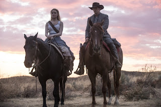 westworld: el caos toma el control en un nuevo poster de la segunda temporada