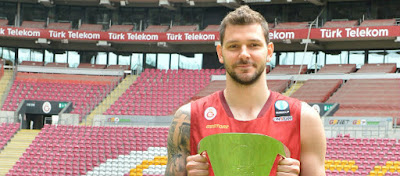Vladimir Micov: Galatasaray taraftarı Avrupa'nın en iyisi..