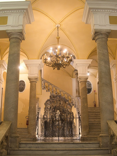 jiemve, le temps d'une pose, Gênes, Genova, Palais, Palazzi, Via Garibaldi, plafond, décorations, cours, atrium, coursive, hall, entrée