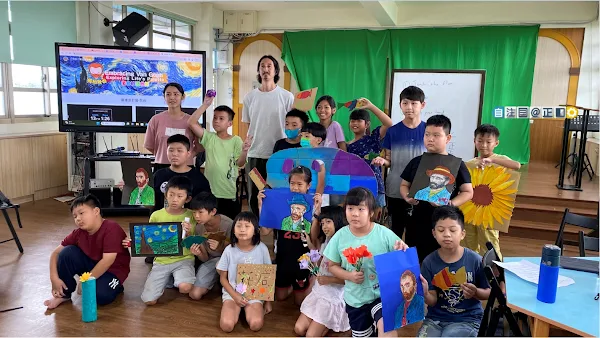 ▲彰化縣土庫國小暑期英語話劇營正如火如荼的在校園中進行，讓原本寧靜的暑假校園，到處充滿學生的笑聲。（記者林明佑翻攝）