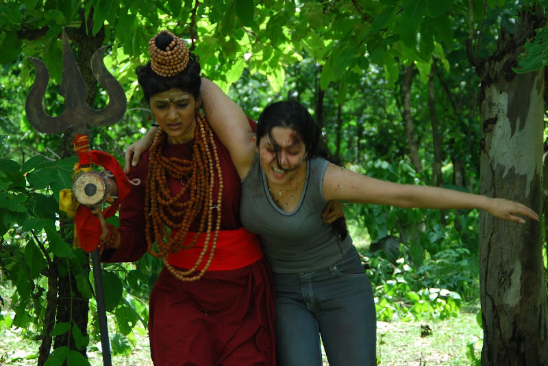 Charmi in Sivangi Movie Stills Gallery Photoshoot images