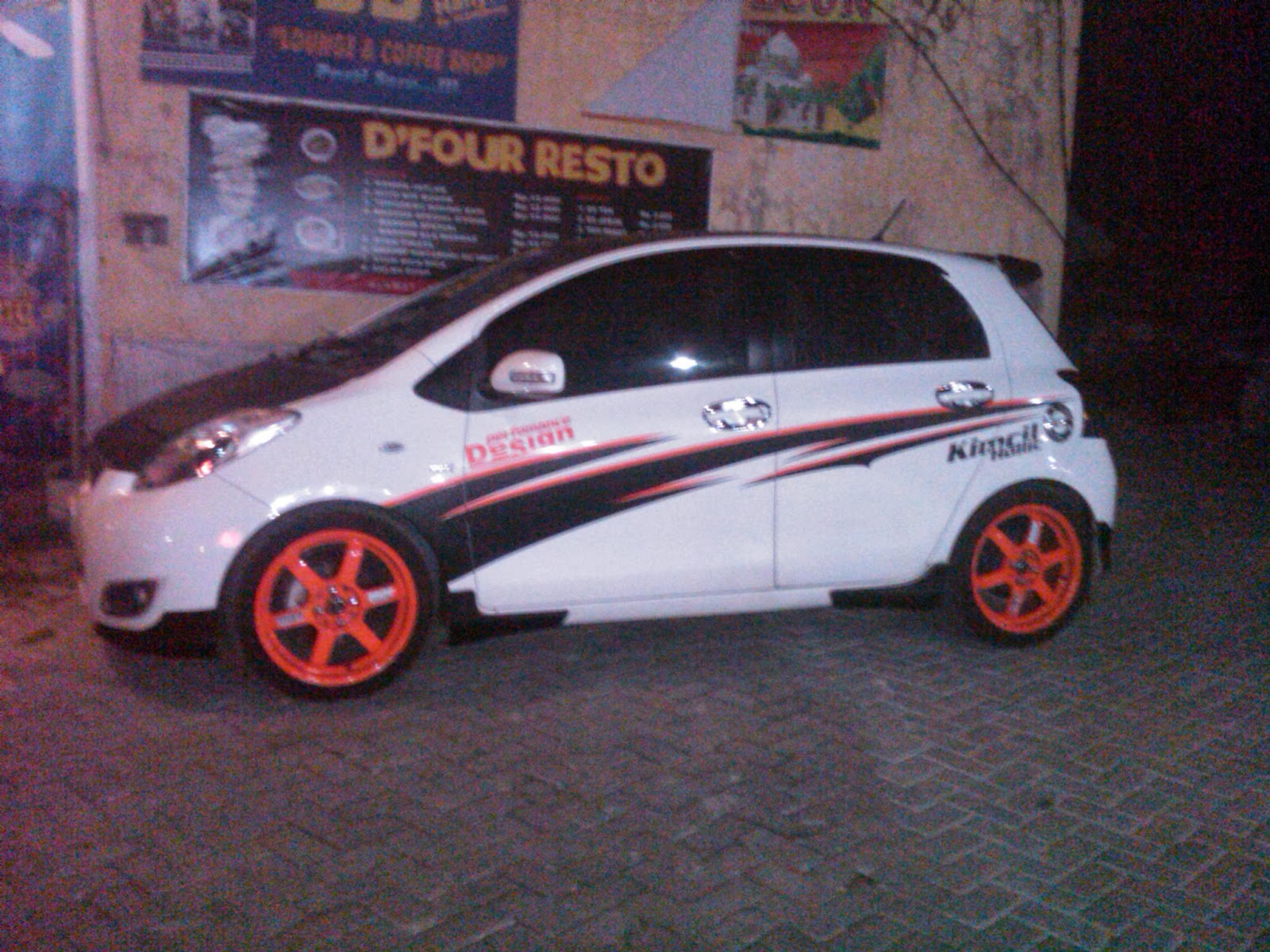 Gambar Cutting Sticker Mobil All New Yaris Duniaotto