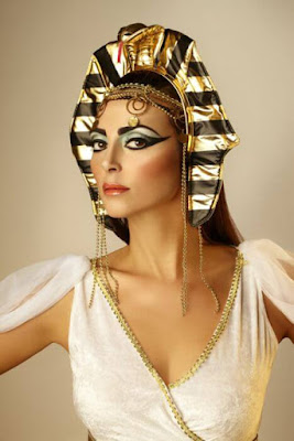 23 Must-Have Cleopatra Makeup Ideas For Halloween To Rock In