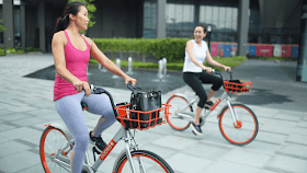 On Tuesday (21 March 2017), Beijing-based company Mobike launched its bike-sharing service in Singapore, marking the firm’s first overseas expansion. It now joins two other similar providers – local startup oBike and fellow Chinese firm Ofo – both of whom are currently operating in Singapore.