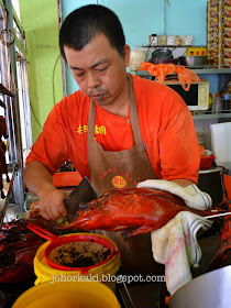 Herbal-Roast-Duck-Restoran-Lapan-Dua-Dua-822-超级鸭王-Johor-Bahru