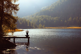 A yogi remains engaged with reality while in meditation