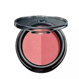 Lakme Absoulute sun kissed Bronzer.