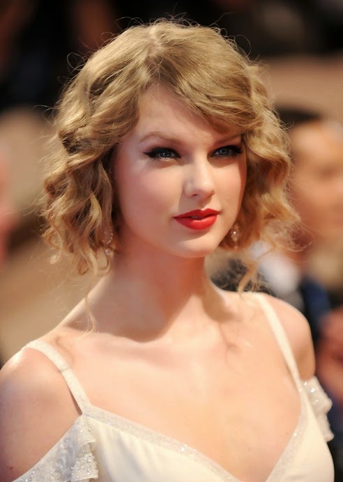 Taylor Swift Hairstyles