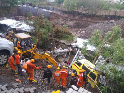 pune building collapse and 15 killed 