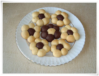 Flower Cookies (Cicek Kurabiye)