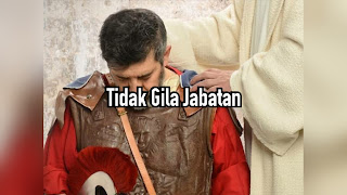 Tidak Gila Jabatan