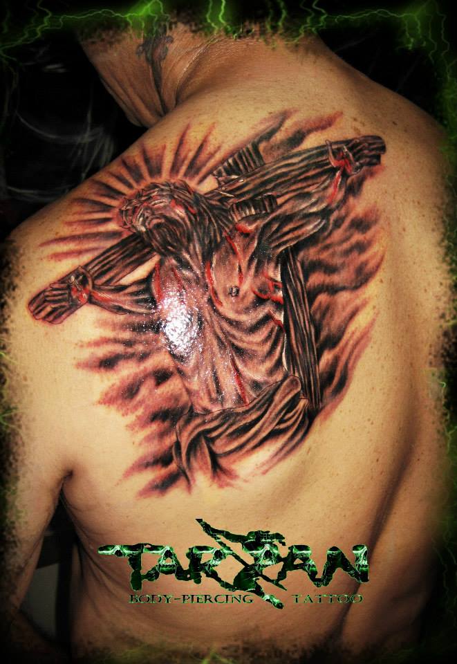 Robert Tattoo Art : Crucifixion