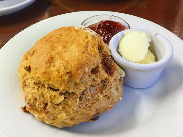 Quay Coop vegan scone