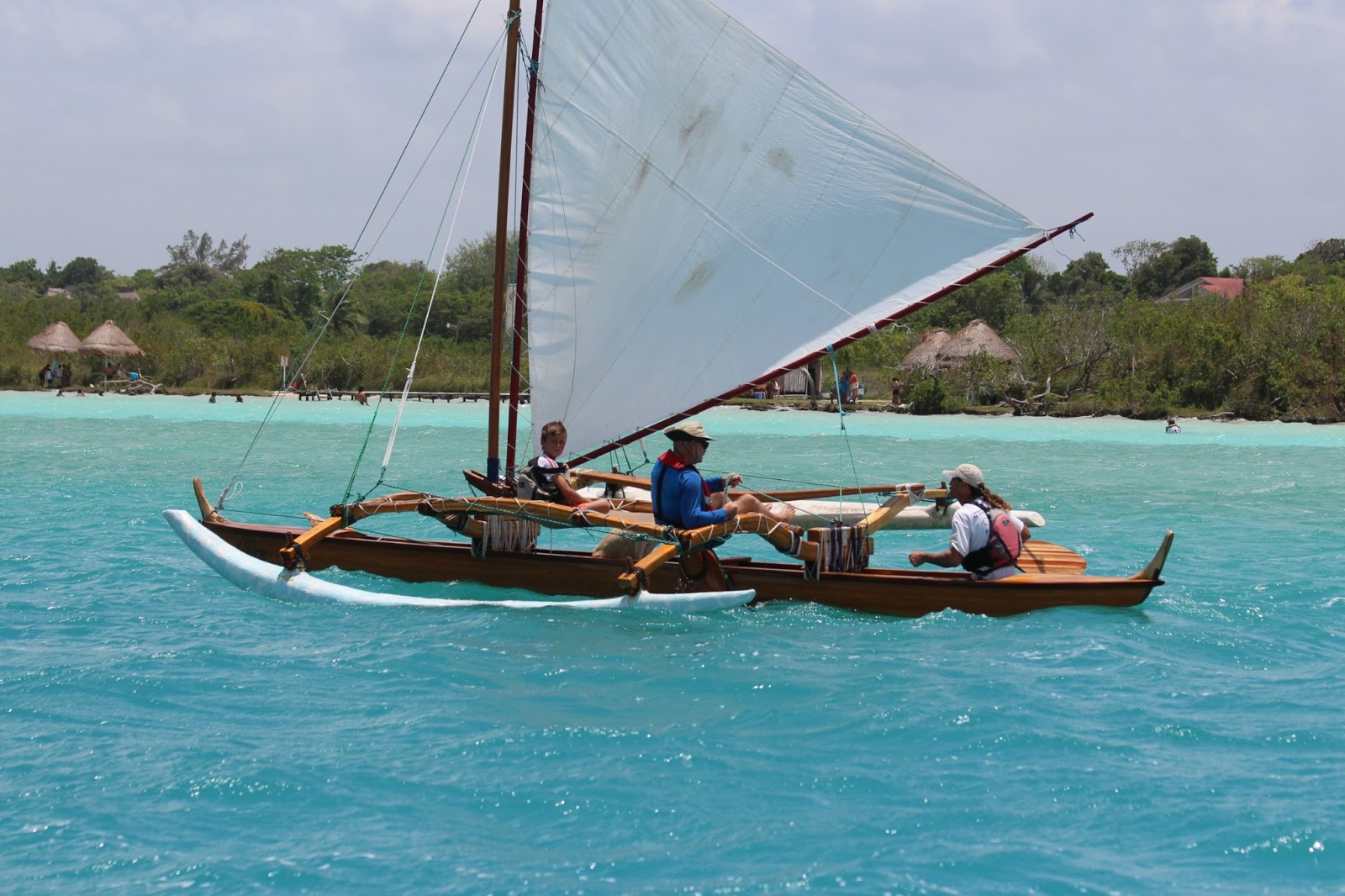 Bacalar: Hawaiian Outrigger Canoe