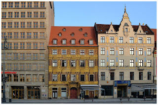 Kamienice i rynek we Wrocławiu